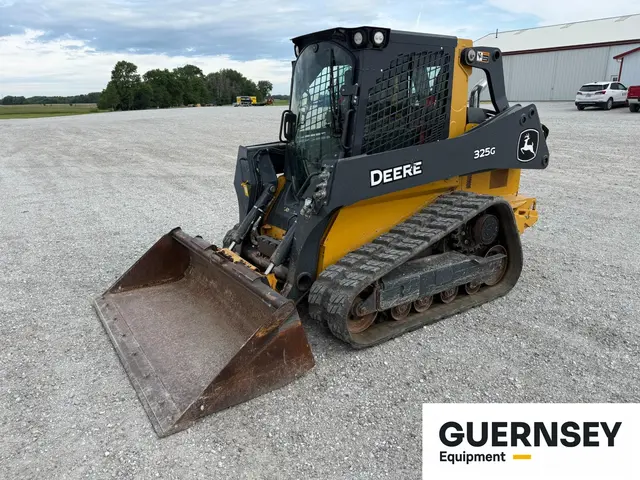 2022 Deere 325G Compact Track Loader — photo 1